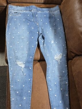 Coco + Carmen Light Blue Skinny Jeans with White Star Embroidery